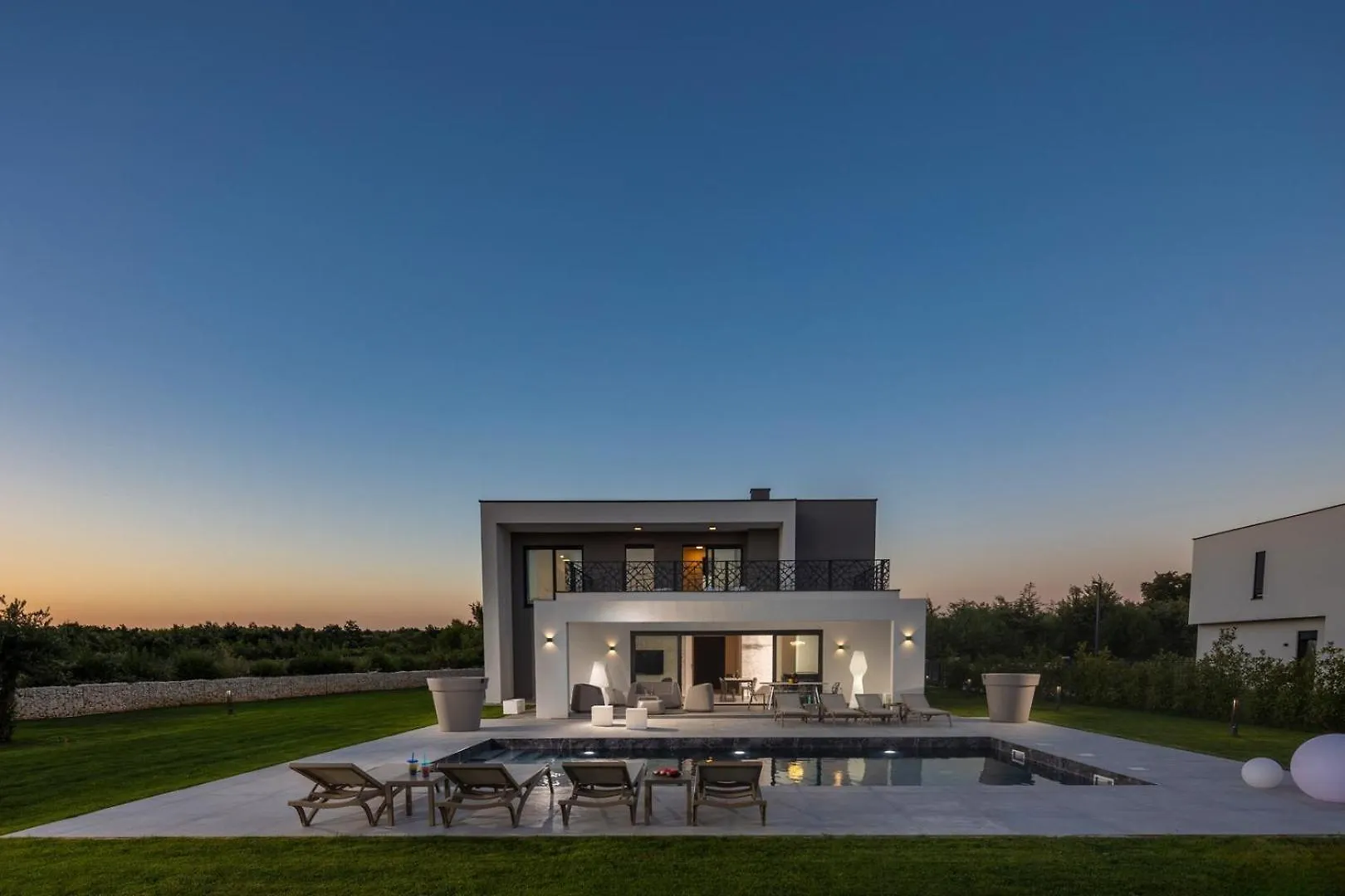 New! Luxury Villa Epic 4 & 5 Two Heated Pool 50 M2 Juršići